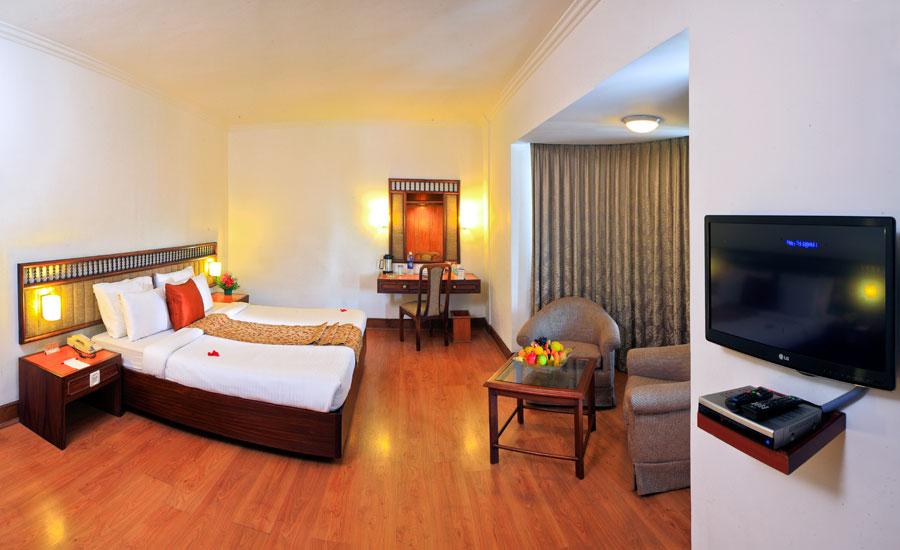 Abad Atrium Hotel Kochi Exterior foto